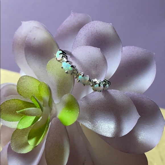 2 Sterling Silver Rings - Picture 2 of 3